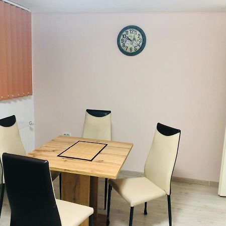 Central Park - Big Apartment - 3 Rooms - Free Parking T5 Timisoara Ngoại thất bức ảnh