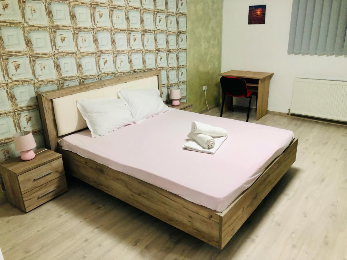 Central Park - Big Apartment - 3 Rooms - Free Parking T5 Timisoara Ngoại thất bức ảnh