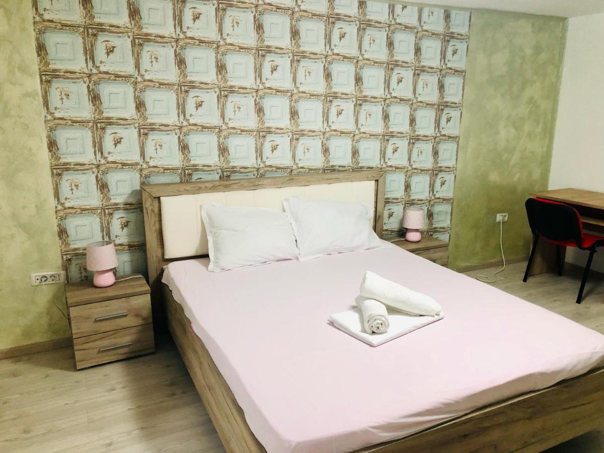 Central Park - Big Apartment - 3 Rooms - Free Parking T5 Timisoara Ngoại thất bức ảnh