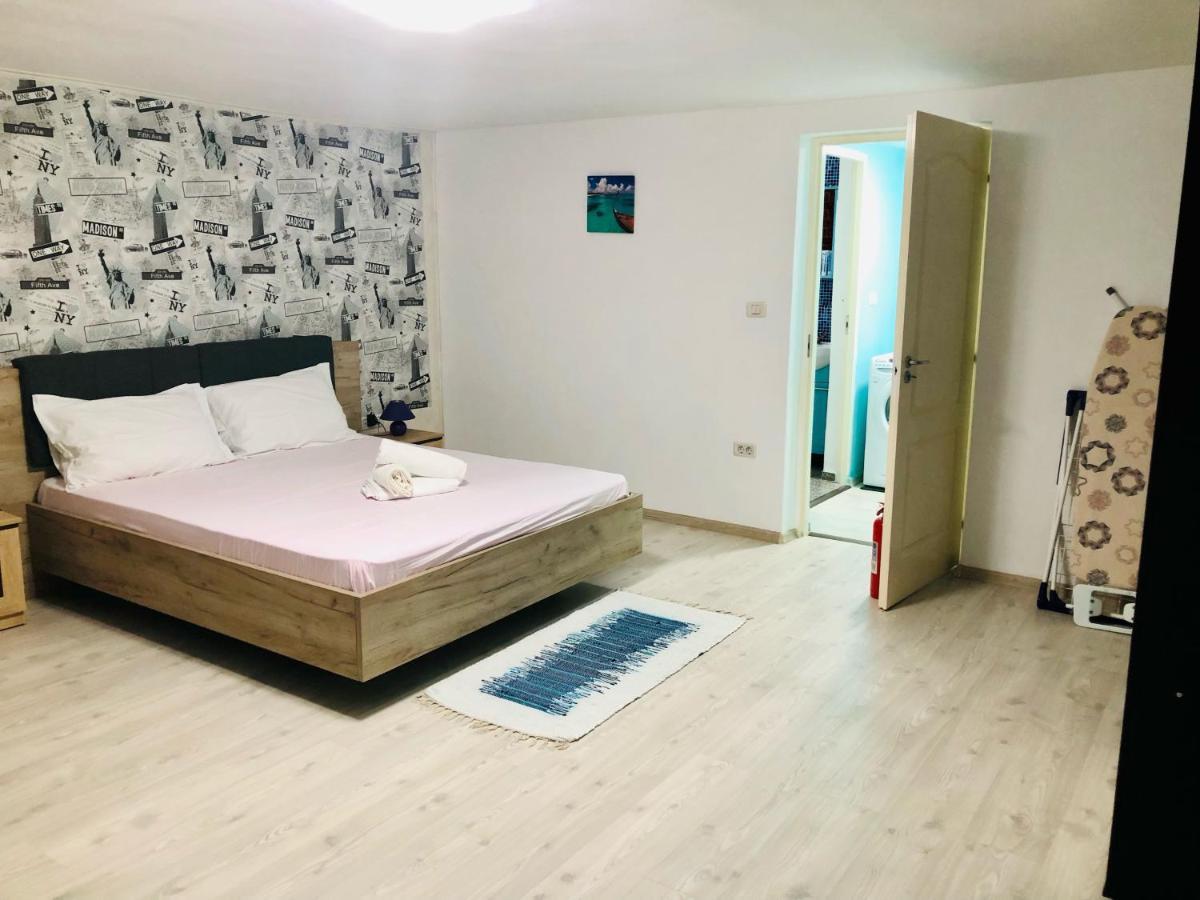 Central Park - Big Apartment - 3 Rooms - Free Parking T5 Timisoara Ngoại thất bức ảnh