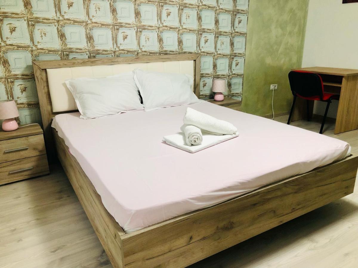 Central Park - Big Apartment - 3 Rooms - Free Parking T5 Timisoara Ngoại thất bức ảnh